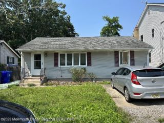 Foreclosed Home - 12 STUYVESANT RD, 08723