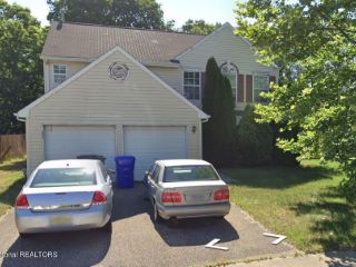 Foreclosed Home - 74 N SAILORS QUAY DR, 08723