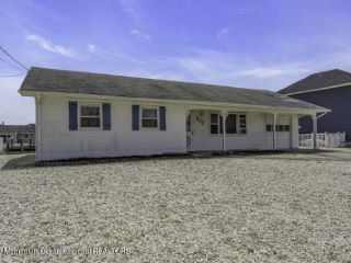 Foreclosed Home - 832 WAVE DR, 08731