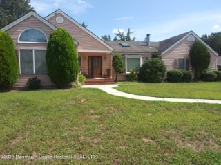 Foreclosed Home - 101 BROOKWOOD LN, 08731