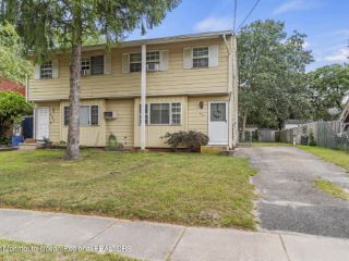 Foreclosed Home - 806 OAK ST, 08733