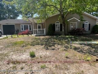 Foreclosed Home - 103 LAWRENCE DR, 08734
