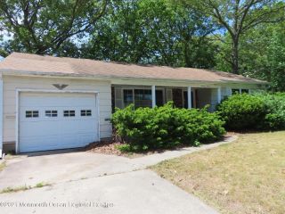 Foreclosed Home - 1311 Charles St, 08742