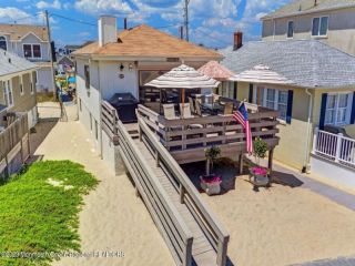 Foreclosed Home - 111 BOARDWALK, 08742
