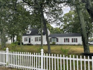 Foreclosed Home - 1035 OLD FARM RD, 08742