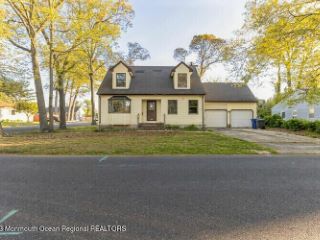 Foreclosed Home - 101 BUERMANN AVE, 08753
