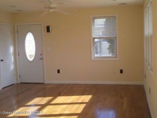 Foreclosed Home - 5 CRUISER CT, 08753