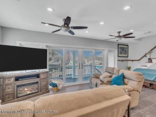 Foreclosed Home - List 100825851