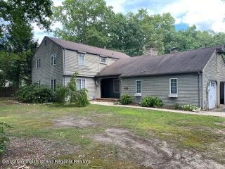 Foreclosed Home - 1959 VERMONT AVE, 08755