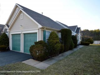 Foreclosed Home - 2672 LANCASTER LN, 08755