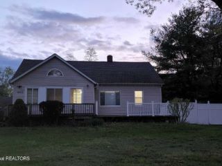 Foreclosed Home - 1602 OLD FREEHOLD RD, 08755