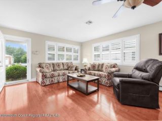 Foreclosed Home - List 100863102