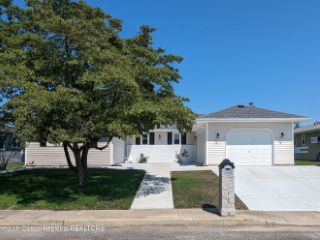 Foreclosed Home - List 100865975