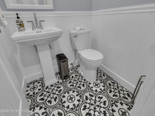 Foreclosed Home - List 100598192