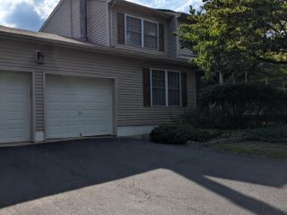 Foreclosed Home - List 101207255