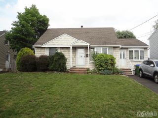 Foreclosed Home - 104 SCHUYLER DR, 08817
