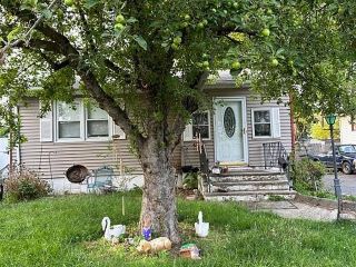 Foreclosed Home - 34 GLENDALE AVE, 08817