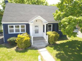 Foreclosed Home - 4 Walters Lane, 08822