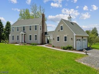 Foreclosed Home - 1121 CROTON RD, 08822