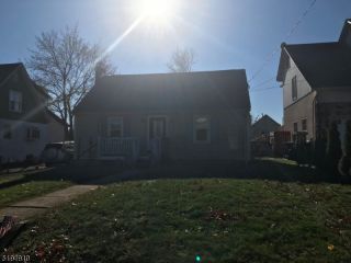 Foreclosed Home - 55 PENNSYLVANIA AVE, 08822
