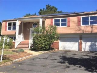 Foreclosed Home - 91 Oakey Dr, 08824