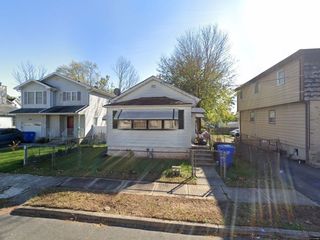 Foreclosed Home - 25 FIAT AVE, 08830