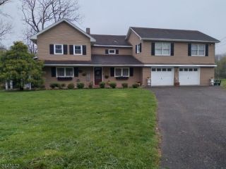 Foreclosed Home - 54 LILAC DR, 08833