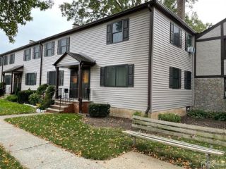 Foreclosed Home - 234 NEWMAN ST, 08840