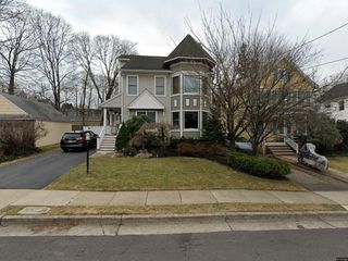 Foreclosed Home - 106 HIGHLAND AVE, 08840