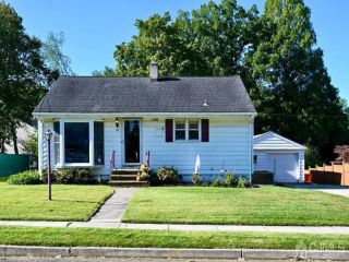 Foreclosed Home - 72 ALBERT AVE, 08850