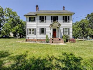 Foreclosed Home - 1581 ENGLISHTOWN RD, 08857