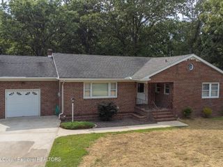 Foreclosed Home - 1233 ENGLISHTOWN RD, 08857
