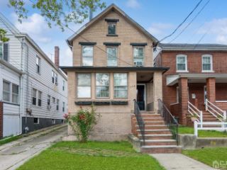 Foreclosed Home - 552 NEVILLE ST, 08861