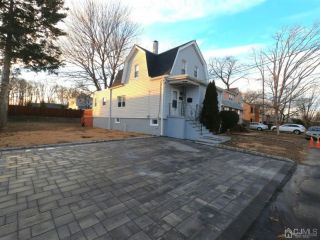 Foreclosed Home - 15 DRUMMOND AVE, 08863