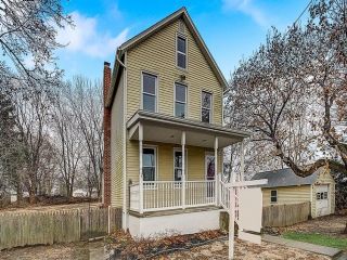 Foreclosed Home - 1008 Third St, 08865