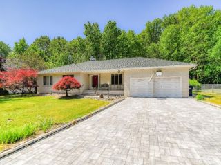 Foreclosed Home - 7 MINK RUN CT, 08902