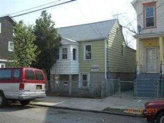 Foreclosed Home - List 100056935