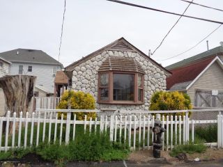 Foreclosed Home - 23 Neptune Street, 10306