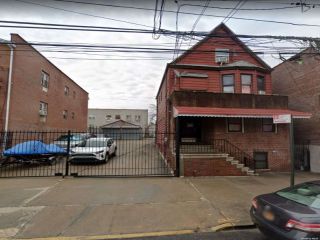 Foreclosed Home - 1480 COMMONWEALTH AVE, 10460