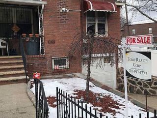 Foreclosed Home - 1771 SEMINOLE AVE, 10461