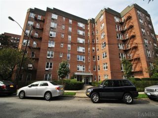 Foreclosed Home - 3475 Greystone Ave Apt 7, 10463
