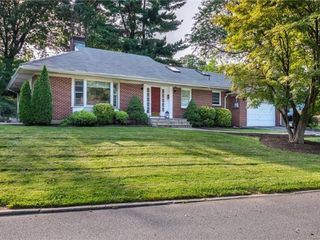 Foreclosed Home - 159 PRINCETON DR, 10530