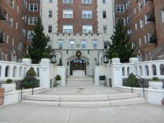 Foreclosed Home - 60 BROAD ST W APT 2D, 10552