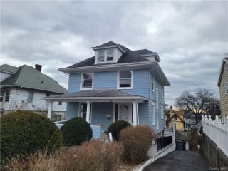Foreclosed Home - 32 SUMMER ST, 10573