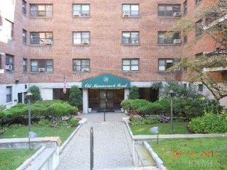 Foreclosed Home - 19 OLD MAMARONECK RD APT 1D, 10605