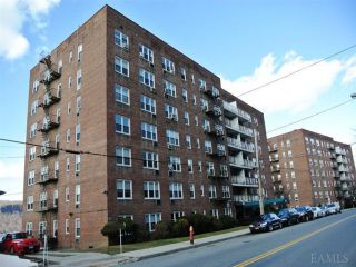 Foreclosed Home - 679 WARBURTON AVE APT 4S, 10701
