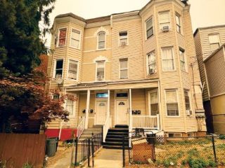 Foreclosed Home - 144 HAWTHORNE AVE, 10701