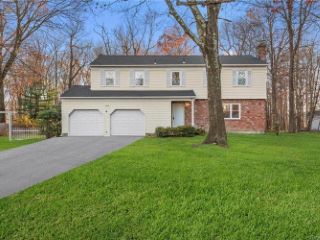Foreclosed Home - 49 PINE HILL RD, 10930