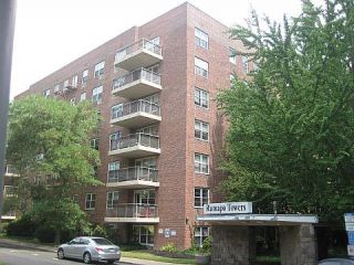 Foreclosed Home - 30 S COLE AVE APT 4D, 10977