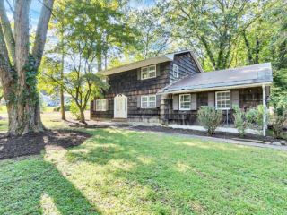 Foreclosed Home - 1 FOX HILL RD, 10977